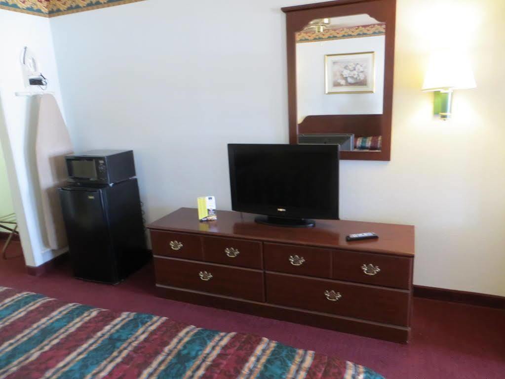 Executive Inn & Suites 웨스트컬럼비아 외부 사진